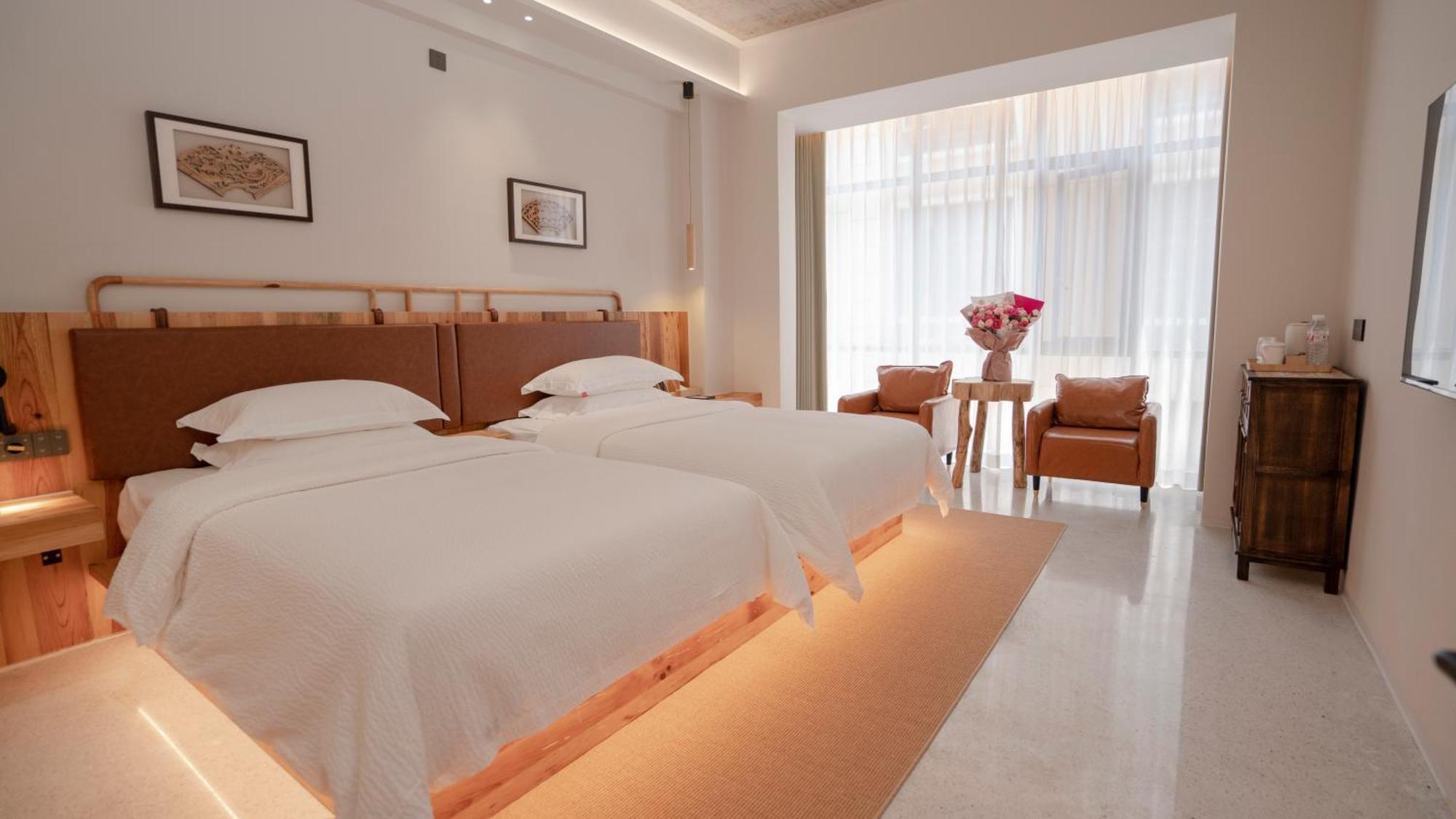 Patio Spring Holiday Inn -- Free Round Trip Pick-Up Service --Panoramic View Of Tianmen Mount Zhangjiajie Exteriör bild