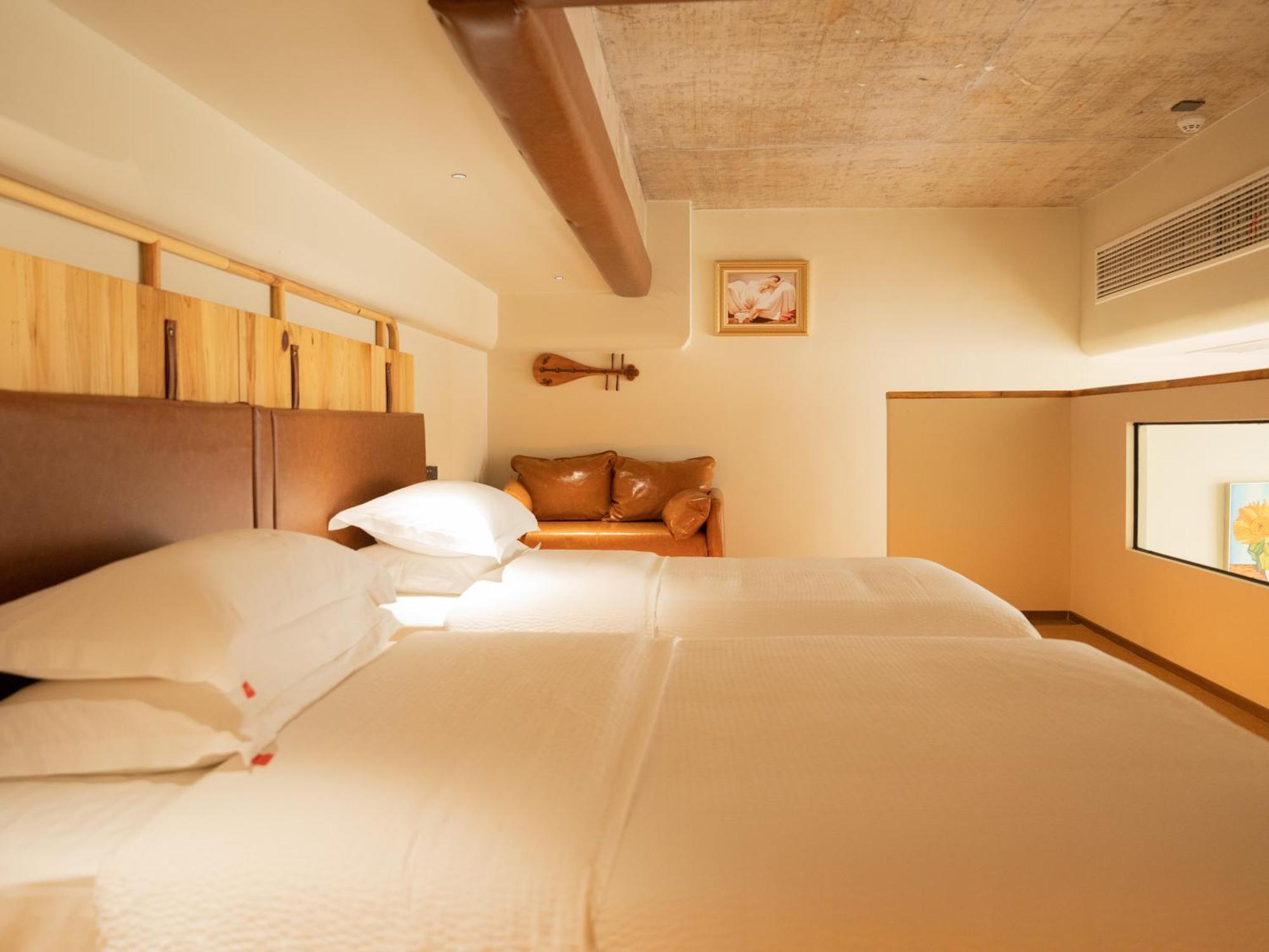 Patio Spring Holiday Inn -- Free Round Trip Pick-Up Service --Panoramic View Of Tianmen Mount Zhangjiajie Exteriör bild