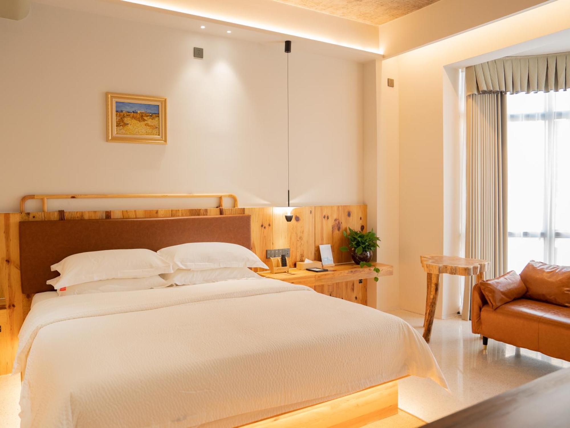 Patio Spring Holiday Inn -- Free Round Trip Pick-Up Service --Panoramic View Of Tianmen Mount Zhangjiajie Exteriör bild